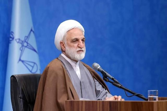 فیلم/ رئیس قوه قضاییه: تکلیف کارکنان شورای حل‌اختلاف را سریعتر روشن کنید