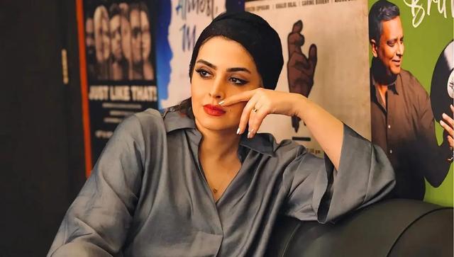 ساناز بیان پشت صحنه نمایش جدید/ خالق «عامدانه، عاشقانه، عابدانه» با تیپی متفاوت (عکس)