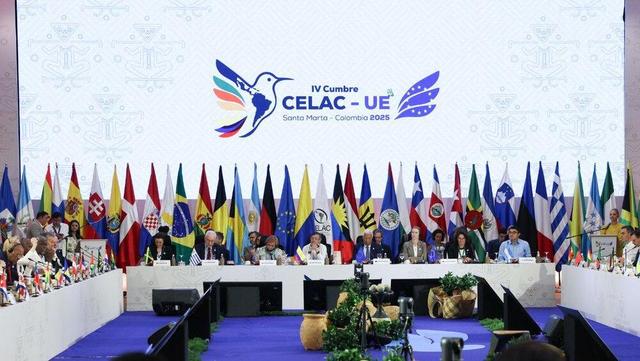 نشست کشورهای آمریکای لاتین، کارائیب و اتحادیه اروپابا تاکید بر گفت‌وگو، دیپلماسی و تقویت نظام چندجانبه جهانی