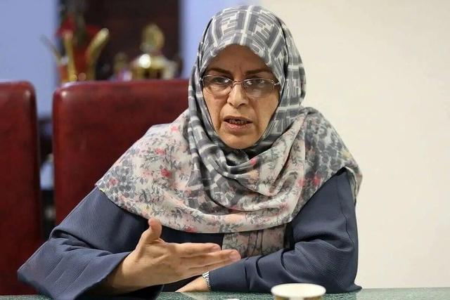 آذر منصوری: فیلترینگ فقط محدودسازی نیست؛ رانت عظیمی در بازار فیلترشکن‌ها ایجاد شده است