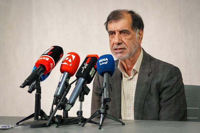 باهنر: با خودی‌ها و رقبای سیاسی حرف مشترک زیاد داریم / حمایت از دولت و مجلس تکلیف انقلابی است