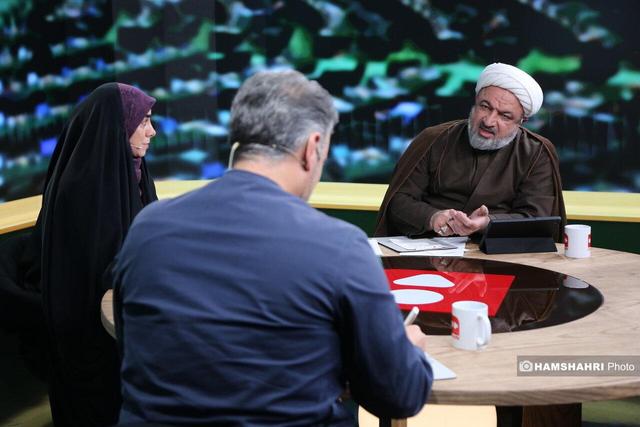 توییتر ۳ بار صفحه من را بست + ویدئو | خط شما سفید است و پول فیلترشکن نمی‌دهید