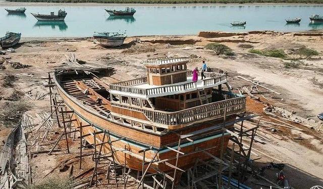 «لنج سازی» صنعت به گل نشسته