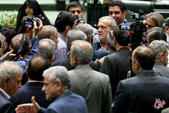 هشدار مجلس به پزشکیان درباره تبعات گرانی بنزین/ افزایش قیمت بنزین بدون مقدمه و اصلاح ساختار مصرف، تبعات اجتماعی و امنیتی جدی دارد