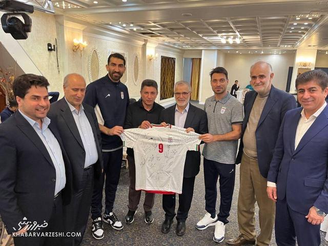 امارات ویزا نداد؛ ملی‌پوشان ایران معطل شدند!