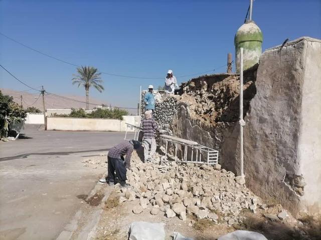 جوکاری: مرمت امام‌زاده خواجه پیری کازرون در حال انجام است