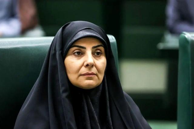 صادق:کمبود منابع مالی مهم‌ترین چالش اجرای برنامه هفتم در وزارت راه است