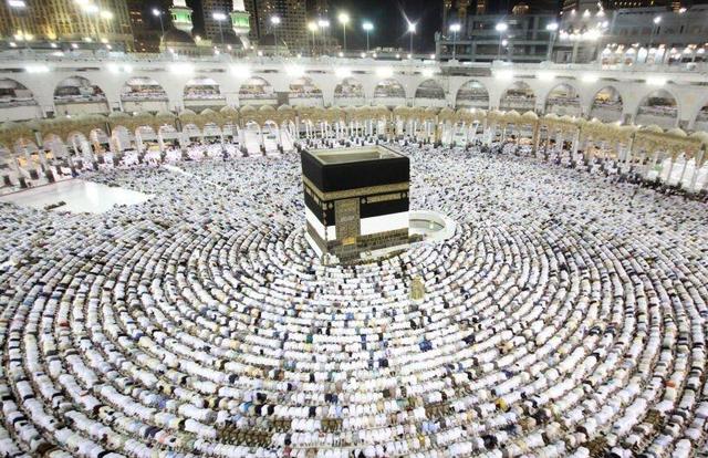 اشرف: پیش ثبت‌نام حج تمتع یزدی‌ها از مرز ۲ هزار نفر گذشت