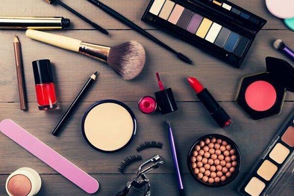 کشف ۱۱ میلیارد تومان اقلام آرایشی قاچاق در بازار تهران