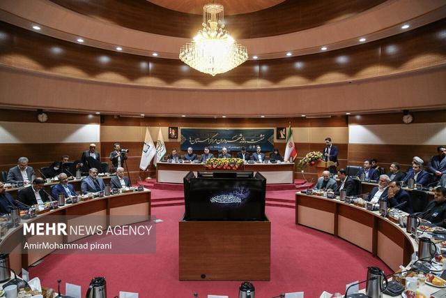 نشست شهرداران مراکز استانهای کشور در قم