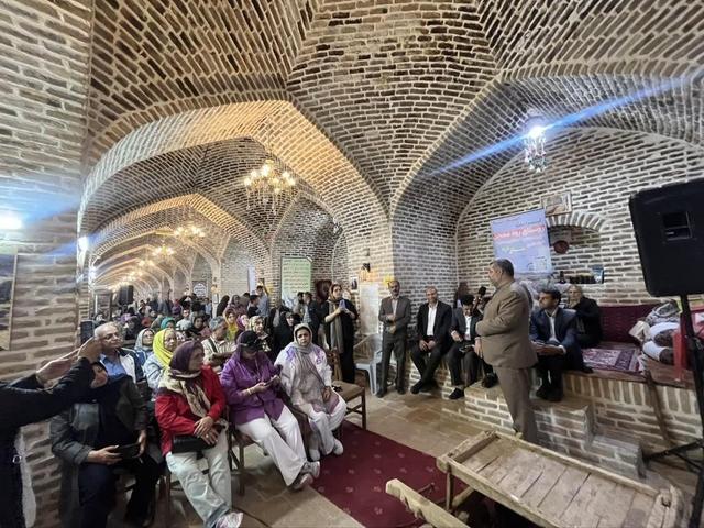 بازدید ۲۴ تور گردشگری تخصصی زعفران از شهرستان تربت حیدریه