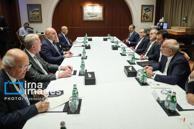 ایران باید بر گسترش روابط با لبنان و مدیریت بحران‌های موجود تمرکز کند