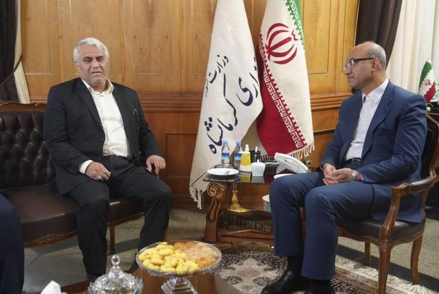 استاندار کرمانشاه: کم‌کاری دستگاه‌ها یک میلیارد دلار به صادرات آسیب زد