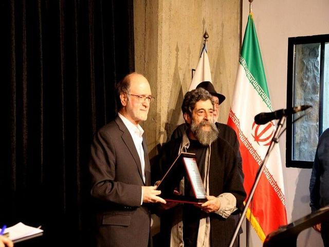 نقاشی های ۵۰ ساله «بهرام دبیری» تضمین کننده هنر ایرانی برای آیندگان است