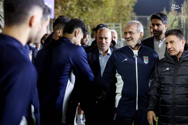 فیلم/ حضور پزشکیان در اردوی تیم‌های ملی فوتبال