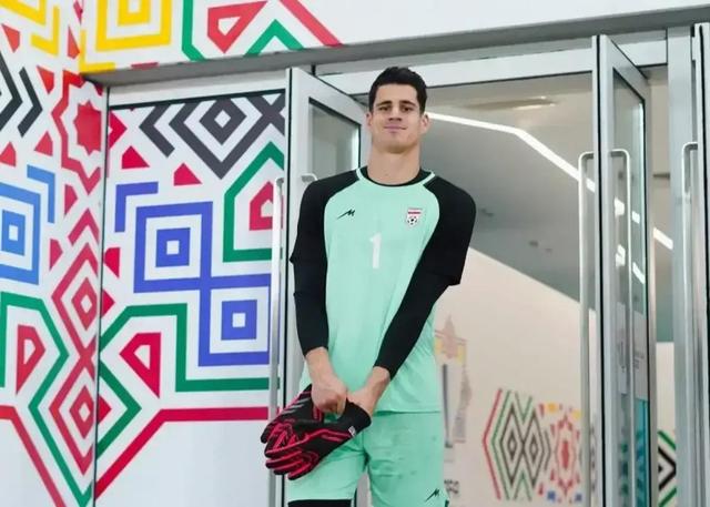 پیامی که نیازمند به اوسمار ویرا و قلعه نویی داد!/ قفس توری پرسپولیس و تیم ملی در آرامش