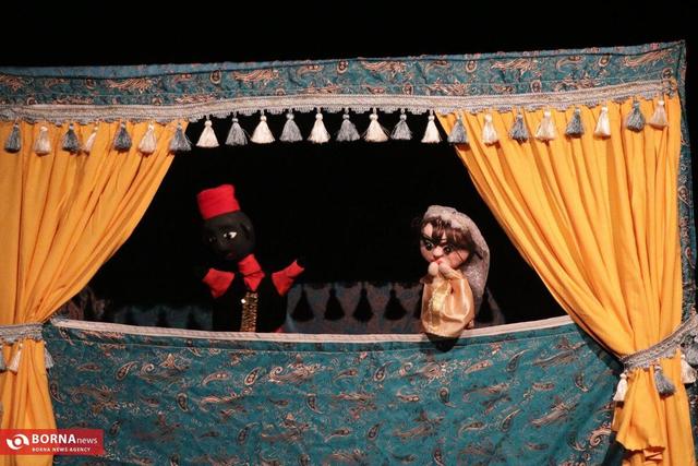 «جیجی بیجی» نمایش عروسکی با قدمت بسیار در شیراز بر روی صحنه جسنواره تئاتر