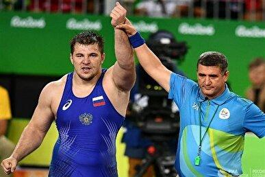 کشتی‌گیر روس: ایران رهبر کشتی فرنگی در جهان است