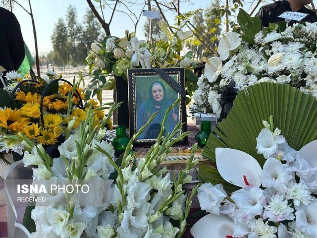 کاظم هژیرآزاد بر پیکر همسرش: زویا رفت بی‌خداحافظی+ویدئو