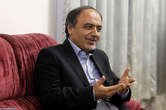 پاسخ مشاور دولت روحانی به کیهان؛ آن‌چه با تهمت می‌خواهید دفن کنید، تنها راه نجات ایران است/ کلامِ راست، نه به دشنام محتاج است و نه به هیاهو!