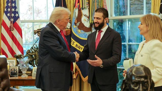 رمزگشایی از جزئیات یک نشست؛ ترامپ چگونه با جولانی رفتار کرد؟ +عکس