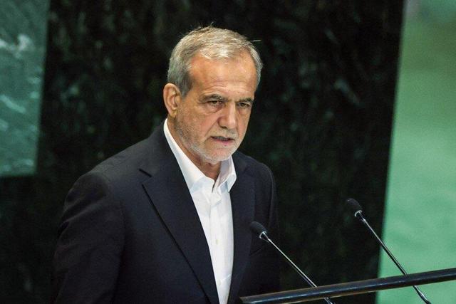 پزشکیان: در زمان جنگ ترسم از این بود که اتفاقی برای رهبری بیافتد ...