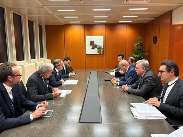 افزایش تحرکات دیپلماتیک در آستانه نشست شورای حکام/ دیدار سفرای ایران، چین و روسیه با گروسی