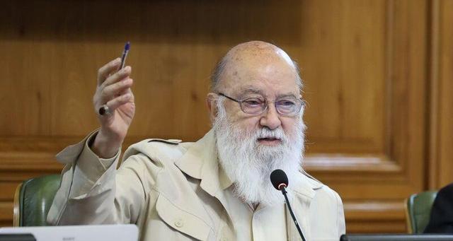 چمران: پیاده‌روها را از بساط میلیاردی پاک کنید