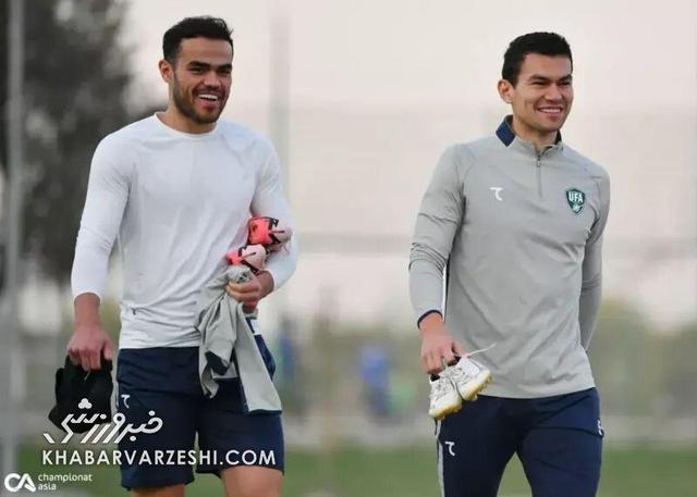 ستاره‌های استقلال و پرسپولیس خوشحال از تمرین با اسطوره ایتالیایی +عکس