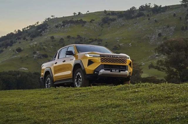 تویوتا هایلوکس ۲۰۲۶ معرفی شد؛ نسل جدید پیکاپ محبوب با پیشرانه‌های متفاوت می‌آید