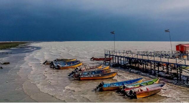 پیشرفت ۸۱ درصدی طرح توسعه بندر گناوه