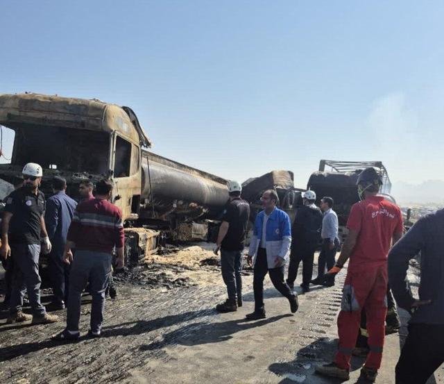 ماجرای تصادف زنجیره ای تانکر سوخت رسان در کمربندی یزد