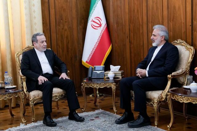 دیدار سرکنسول جدید جمهوری اسلامی ایران در حیدرآباد با عراقچی