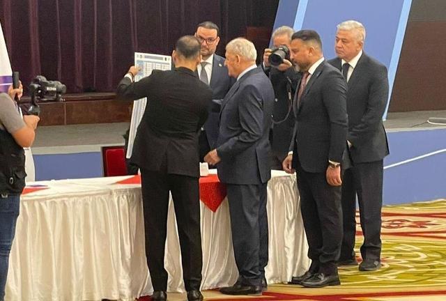 الجزیره: مراکز رای گیری در عراق بسته شدند