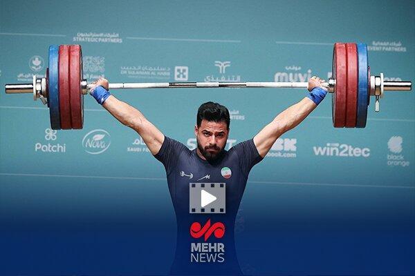 لحظه کسب مدال نقره توسط علیرضا معینی در بازیهای کشورهای اسلامی