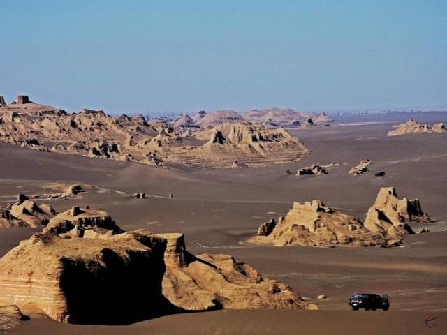 بیابان لوت گنجی ملی برای سرمایه‌گذاری گردشگری است