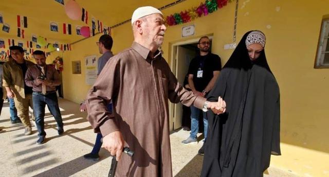 نرخ مشارکت در انتخابات عراق از ۵۵ درصد عبور کرد؛ با احتساب رأی‌گیری ویژه و عمومی