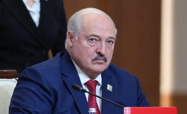 لوکاشنکو: به آمریکا درباره وجود سلاح‌های هسته‌ای در بلاروس هشدار داده‌ایم