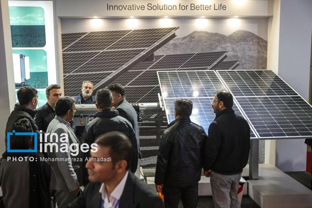 نمایشگاه صنعت برق و تجدیدپذیر کشور گشایش یافت