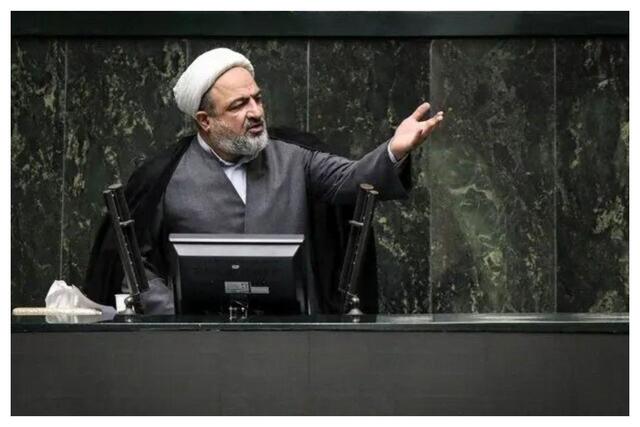 نماینده تهران: بانک مرکزی به تکالیف خود برای ازدواج و فرزندآوری به‌درستی عمل نکرده است