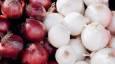آیا پیاز سفید و قرمز ارزش غذایی یکسانی دارند؟