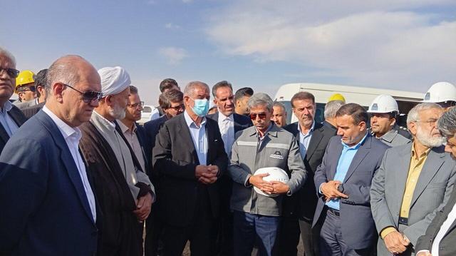 احداث پارک بانوان در شهر سروستان کلنگ زنی شد