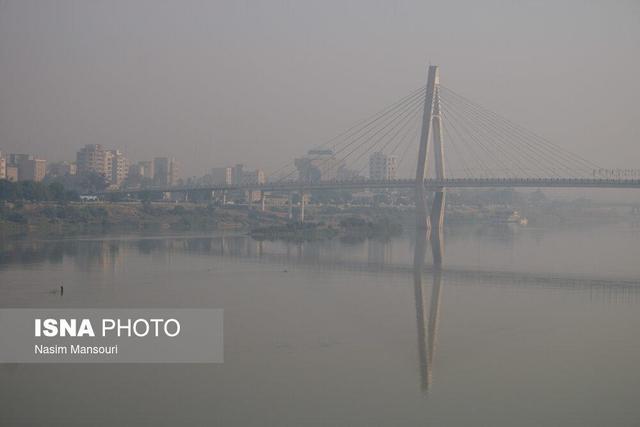 تنفس هوای آلوده در ۱۳ شهر خوزستان/ اهواز در وضعیت «بسیار ناسالم»