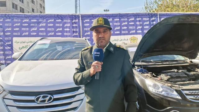 جعل پلاک «خودروی فروشی» در تهران/ مالک خودروی غیراستاندارد دستگیر شد
