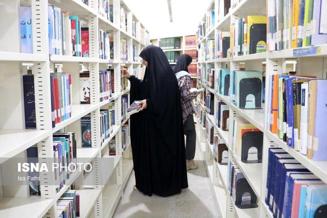 اهدای کتاب راهکاری برای جوان‌سازی منابع کتابخانه‌ای قزوین