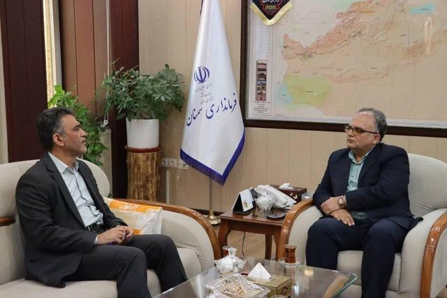 توسعه فیبر نوری در سمنان و جمع‌آوری بسترهای سیمی ۶۰ ساله