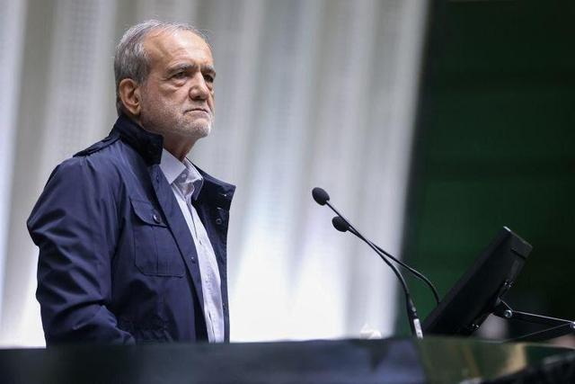 شمایی که می گفتید بخشهای امنیتی برجام فاش شود چون مردم نامحرم نیستند، چرا الان از گفتن واقعیتها توسط پزشکیان می ترسید؟