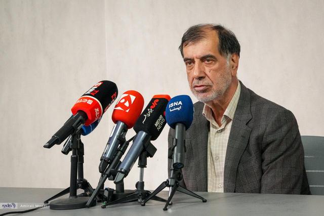 باهنر: کاهش مشارکت مردم در انتخابات زنگ خطر مردم‌سالاری است/ شوراهای شهر به انتخاب شهردار محدود شده‌اند