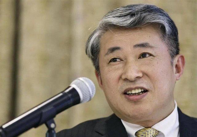 اگر نخست‌وزیر ژاپن گردنش را در جایی که نباید، دراز کند، آن سر کثیف باید بی‌درنگ قطع شود!