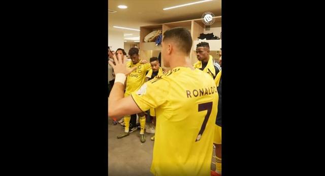 ویدیو| وقتی رونالدو تیمش را کوچ می‌کند!